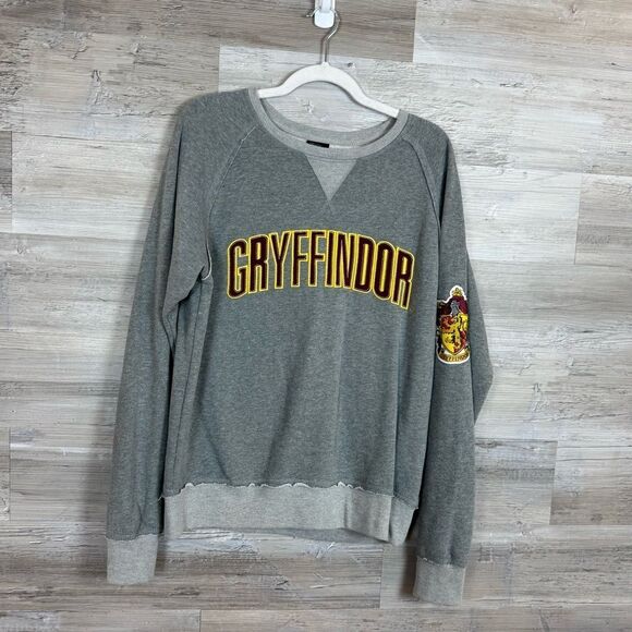 Wizarding World Of Harry Potter Other - Gryffindor Men's Gray Crewneck Sweatshirt